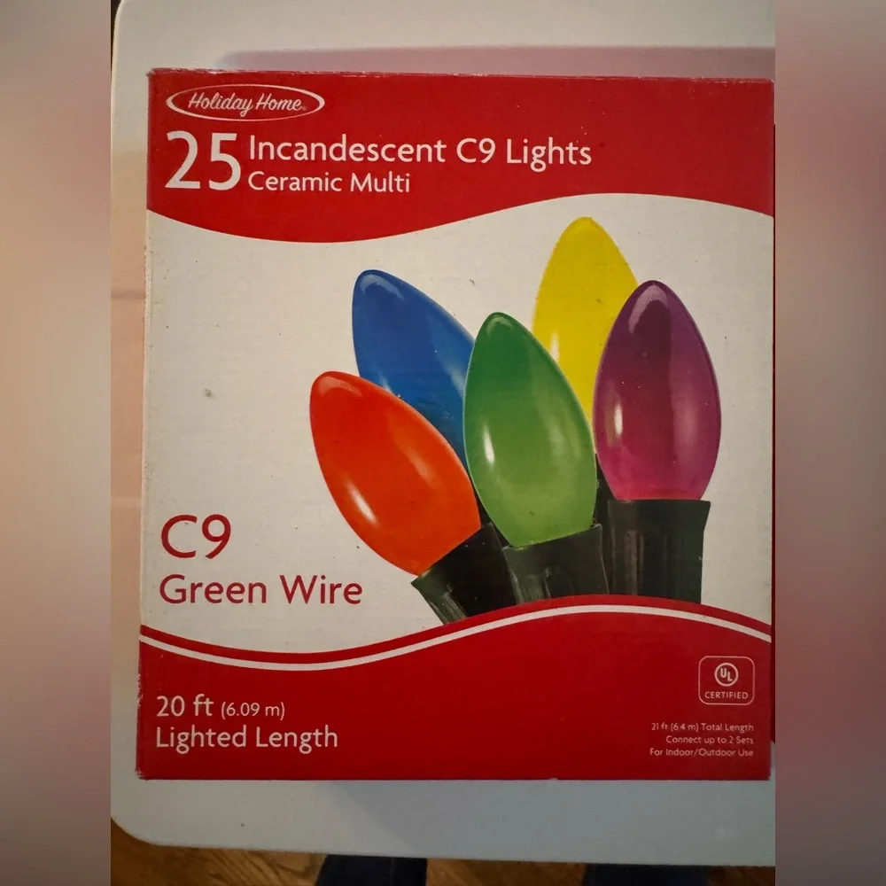 Incandescent C9 Multicolor Christmas Light Set of 4; 25 Count